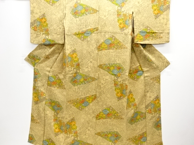 縮緬地石畳に草花模様単衣小紋着物